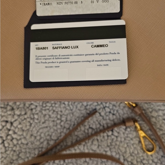 Prada Cammeo Saffiano Lux leather Bag medium authentic slightly used with strap - Picture 14 of 16